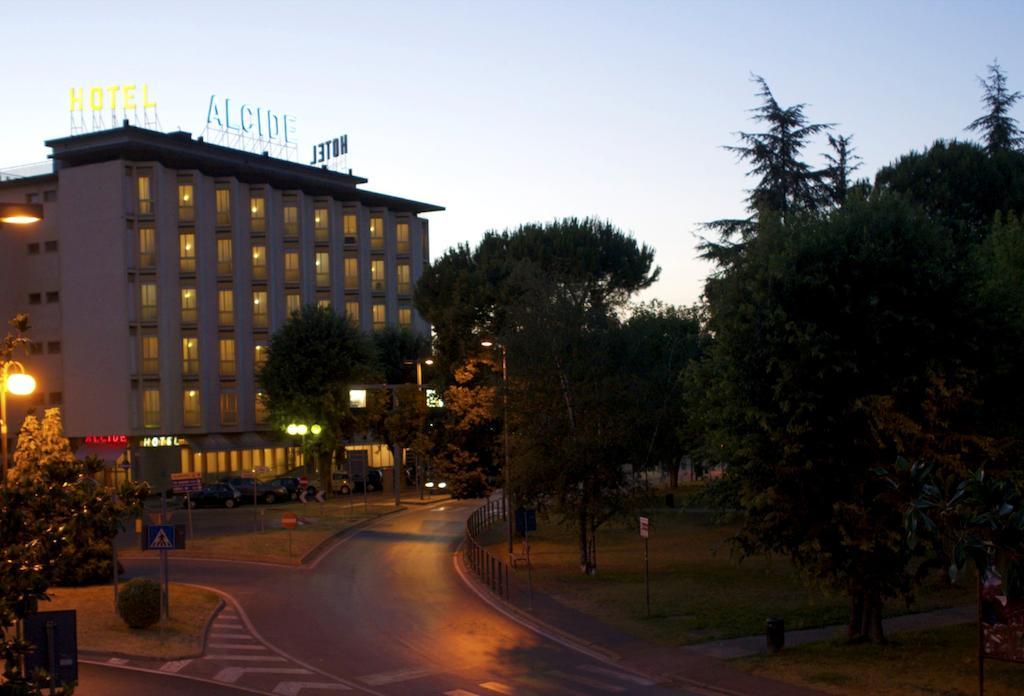 Hotel Ristorante Alcide Poggibonsi Eksteriør billede